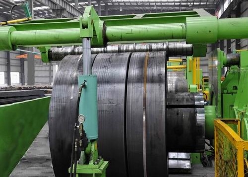El CNC galvanizó la línea 1600×6m m que rajaba de acero máquina 50m/min de carbono