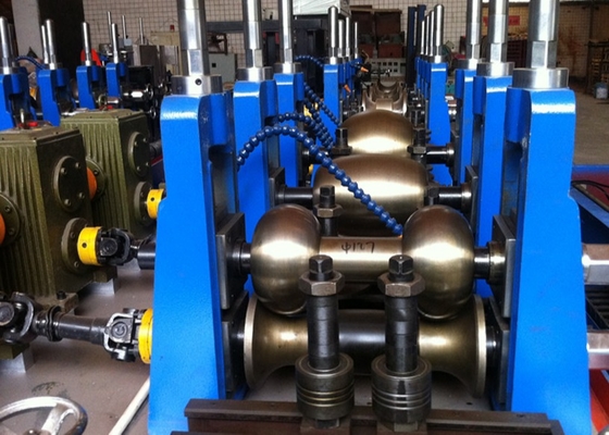 Línea de producción de tuberías de acero al carbono de 4 mm de grosor 380v 650KW 1 año de garantía