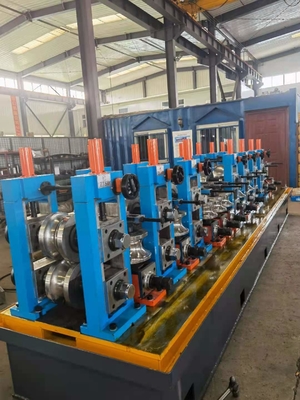 Máquina de fabricación de tuberías metálicas de corte hidráulico totalmente automático velocidad 50M/min