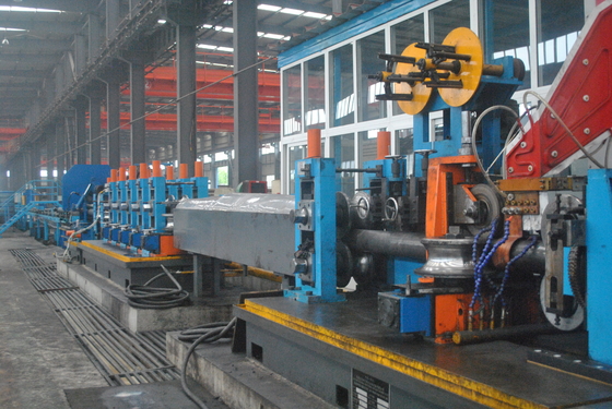 50x50-140x140mm Máquina de acero al carbono de alta precisión del molino de tubos cuadrados