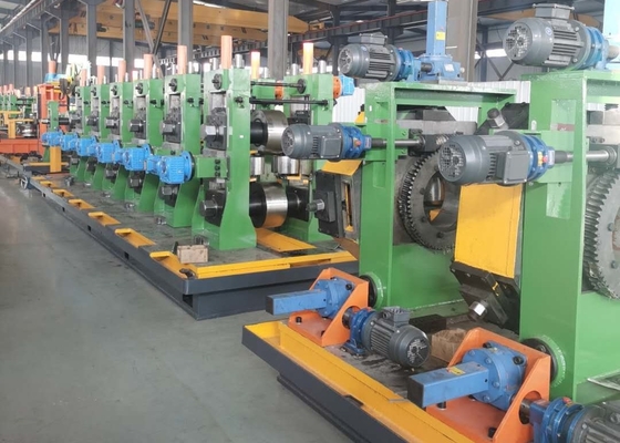 Refrigeración por agua soldada con autógena inducción de alta frecuencia del molino de tubo para la longitud de los 6m-18m