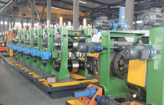 380v línea de producción de la máquina de molino de tubos Erw máquina de soldadura y moldeo de alta eficiencia