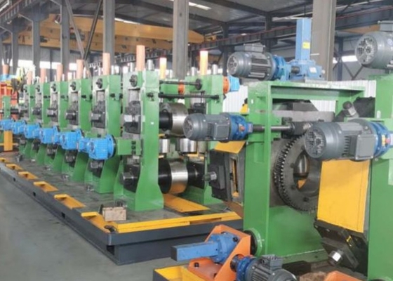 Dia 114-219 mm Máquina de fabricación de tuberías de acero al carbono de alto rendimiento Máquina de molino de tubos