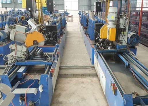 Línea de producción de tubos de acero de rodillos incluidos de diámetro personalizado de 127 mm de espesor de 4,0 mm