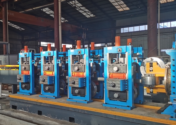 Línea de producción de tubos de acero de rodillos incluidos de diámetro personalizado de 127 mm de espesor de 4,0 mm