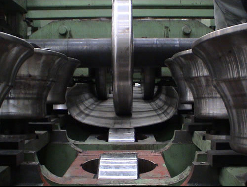 16''API máquina de fabricación de tuberías FF moldeado, línea de producción de tuberías de acero con fácil operación