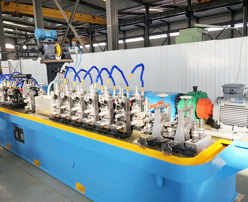 Línea de producción de tuberías de acero al carbono de 100 kW soldadas HG20 para tuberías de construcción