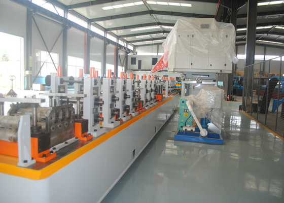 Máquina de fabricación de tuberías ERW de alta precisión con buenas condiciones de trabajo