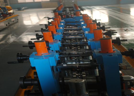 Fabricación de tuberías de acero de costura recta de alta precisión / fábrica de tuberías