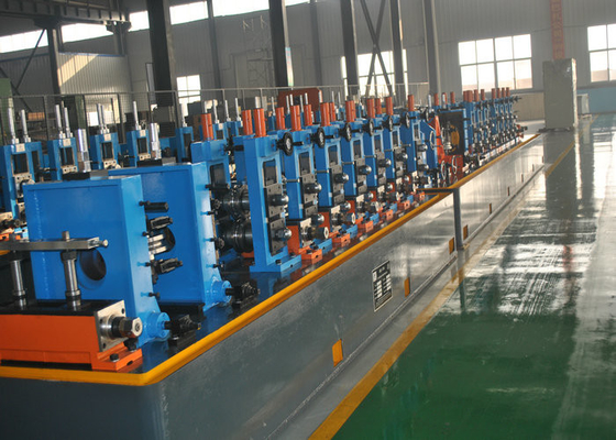 Linea de soldadura de tubos de acero al carbono de precisión, máquina de fabricación de tubos de acero 280 ~ 700 mm de ancho