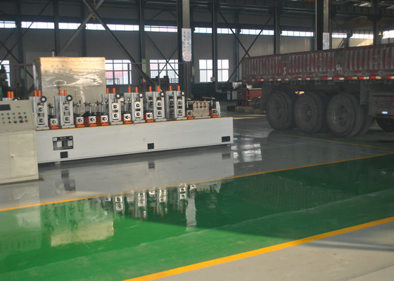 Molino de tuberías de precisión totalmente automático Molino de tuberías de precisión Erw, máquina de fabricación de tuberías MS de alta velocidad