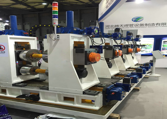 Máquina para la fabricación de tuberías de ajuste automático servo