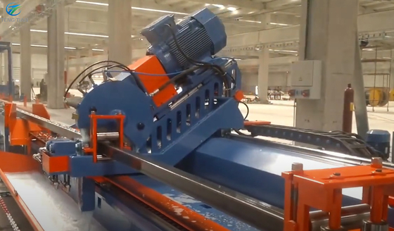 Máquina automática de moldeo de tubos para la formación de tubos