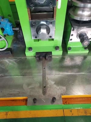 HG114 Máquina para hacer tubos de acero de carbono de 5 mm de espesor 400KW