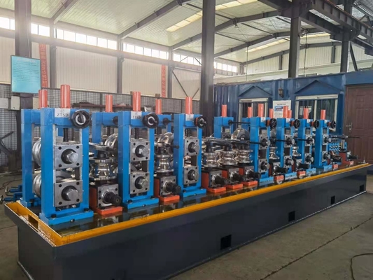 Máquina de fabricación de tuberías metálicas de corte hidráulico totalmente automático velocidad 50M/min