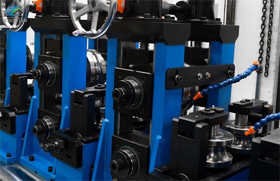 Máquina de fabricación de tuberías de acero de alto rendimiento de rendimiento estable