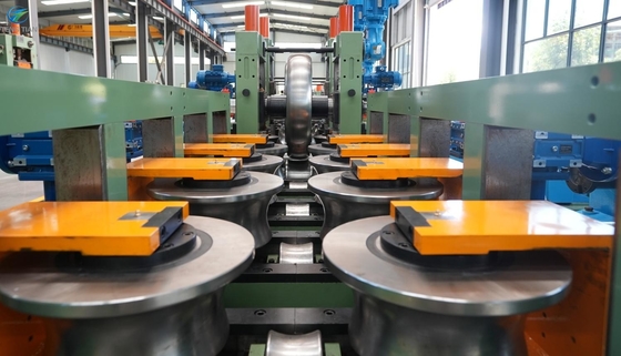 Máquina de fabricación de tuberías de acero profesional de 380V 12mm línea de producción automática