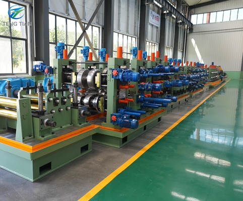 Máquina de fabricación de tubos de acero de alta precisión 380V Velocidad de funcionamiento 150m / min