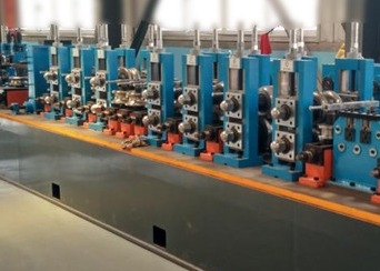 Hf soldadura de tubo cuadrado máquina de fabricación de tuberías de acero totalmente automática línea de producción