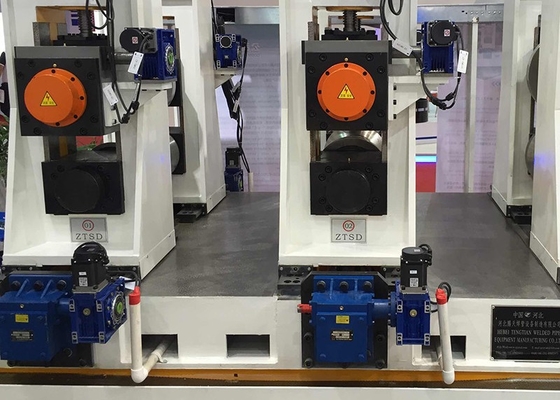 Máquina de fabricación de tuberías de acero de banda de acero