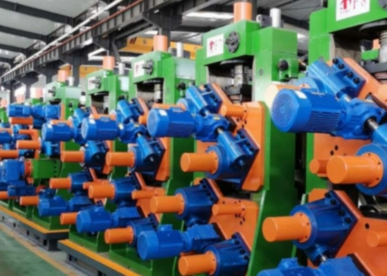 Máquina de alta calidad del molino de tubo de la fresadora de tubo del cuadrado de 200 x 200 x 8 milímetros