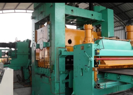 Ancho de bobina máximo 1650 mm Peso máximo 30 T Máquina de corte de acero Color verde