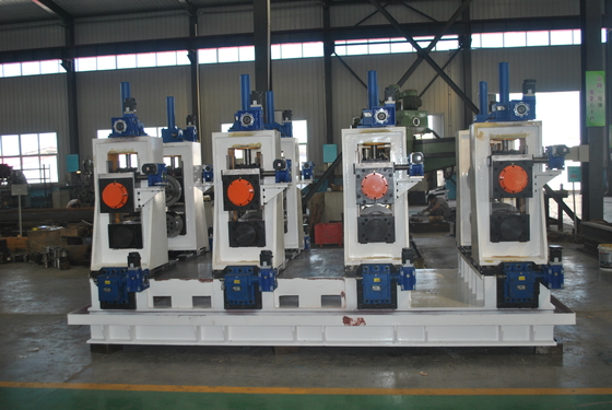 Máquina de fabricación de tubos de acero de ajuste servo automático de alto rendimiento Producción suave