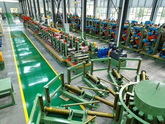 Muelle de tuberías ERW de 273 mm con acumulador horizontal