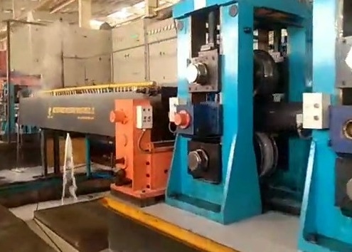 Molino de tubo cuadrado soldado con autógena de alta frecuencia de 60m/Min 1.5m m